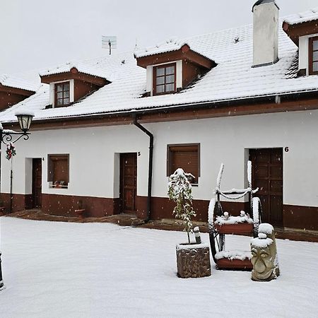 Zamecky Penzion Rotunda Břeclav Buitenkant foto