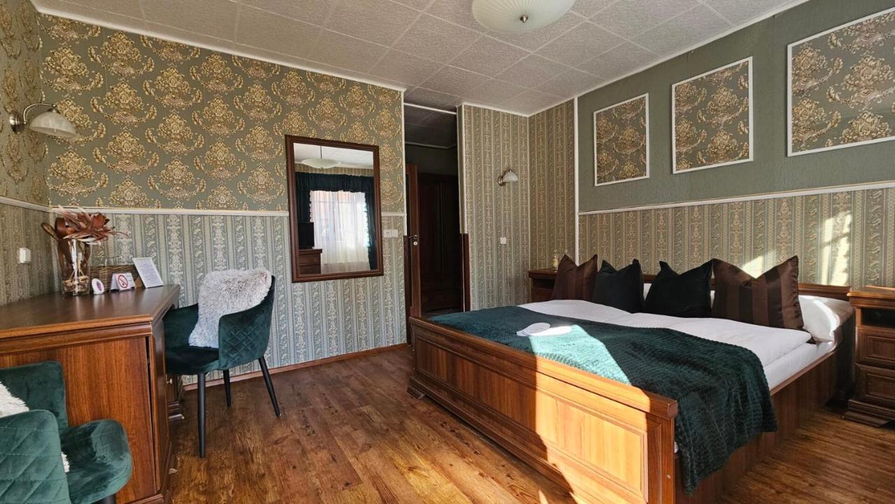 Zamecky Penzion Rotunda Břeclav Buitenkant foto