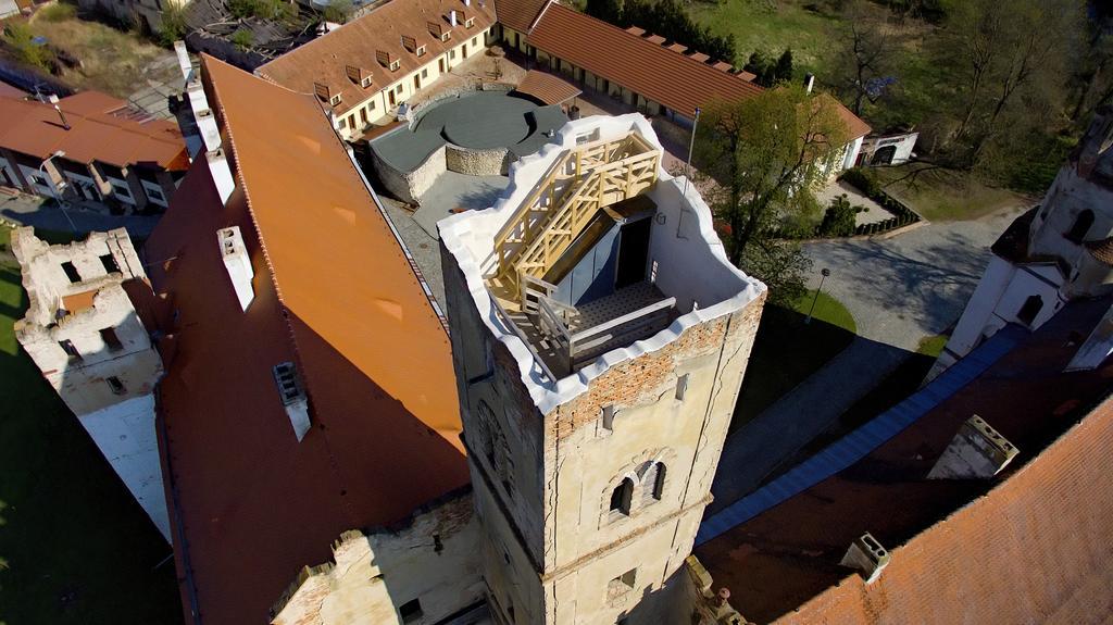 Zamecky Penzion Rotunda Břeclav Buitenkant foto